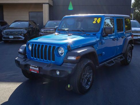Used 2024 Jeep Wrangler Unlimited Sport AWD/4WD image 3
