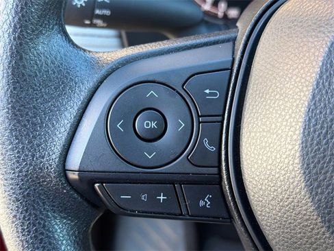 Used 2025 Toyota RAV4 XLE image 24