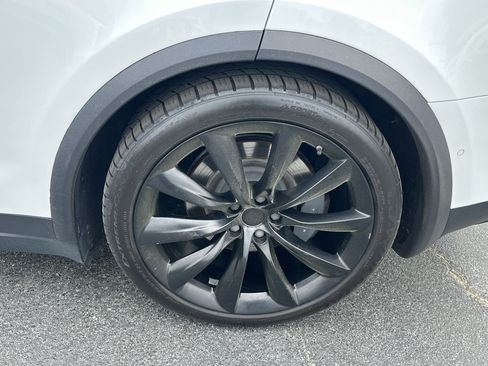 Used 2019 Tesla Model X Long Range AWD/4WD image 22
