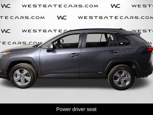 Used 2024 Toyota RAV4 XLE w/ Convenience Package image 5