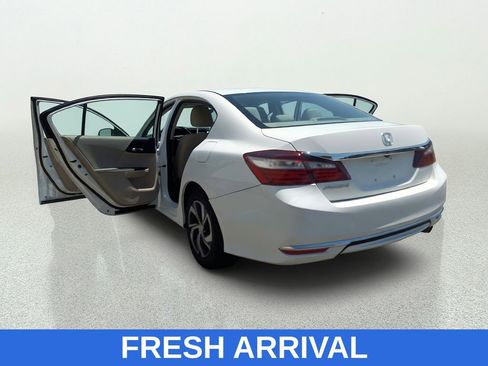 Used 2017 Honda Accord LX image 13