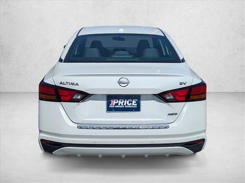 Used 2023 Nissan Altima 2.5 SV AWD/4WD image 7