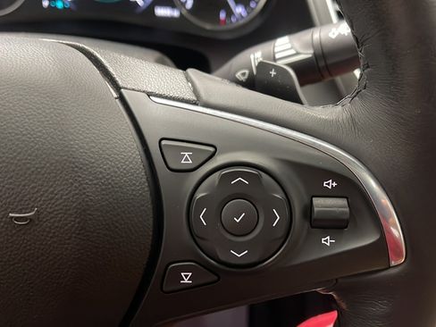 Used 2018 Buick LaCrosse Premium w/ Sun and Shade Package AWD/4WD image 7