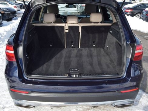 Used 2018 Mercedes-Benz GLC 300 4MATIC image 9