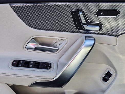 New 2025 Mercedes-Benz C 300 4MATIC Sedan image 15