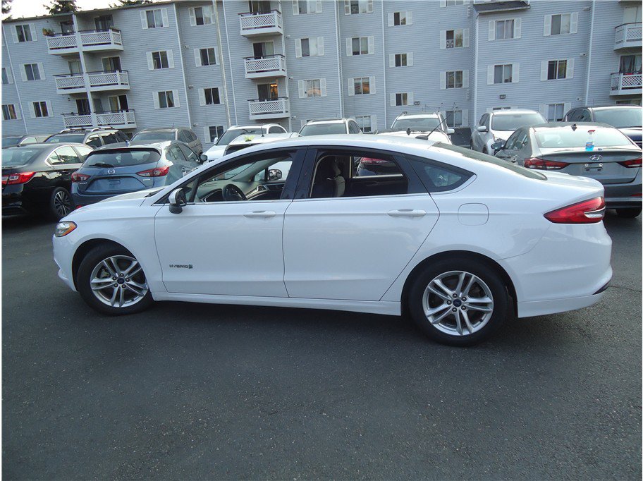Used 2018 Ford Fusion SE FWD image 9