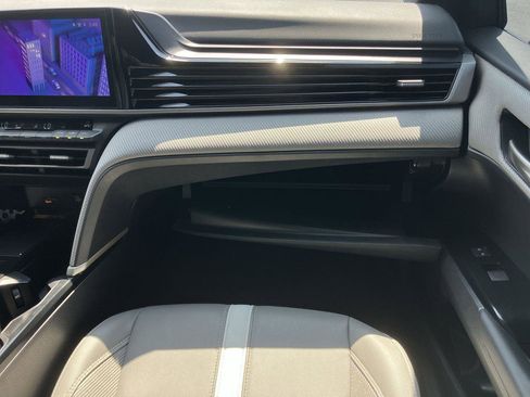 Used 2025 Toyota Camry SE w/ Multimedia Upgrade Package FWD image 15