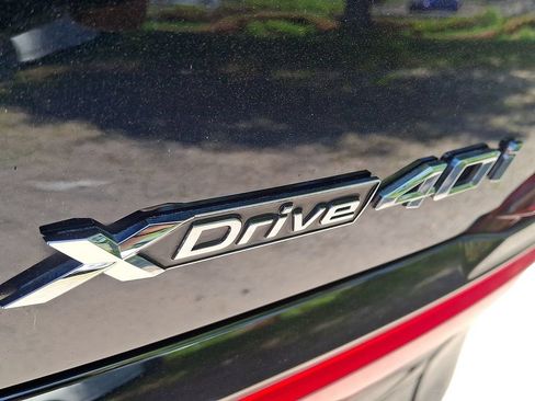 Used 2022 BMW X7 xDrive40i w/ M Sport Package AWD/4WD image 32