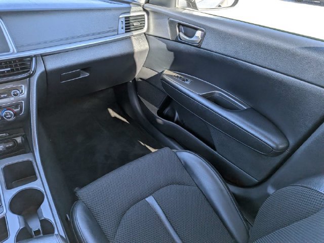 Used 2019 Kia Optima S FWD image 15