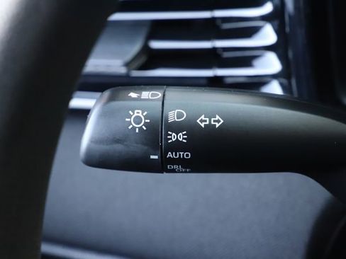 Used 2025 Toyota Camry LE FWD image 35