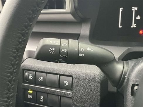 Used 2025 Toyota 4Runner SR5 image 25