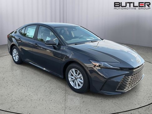 New 2026 Toyota Camry LE FWD image 8