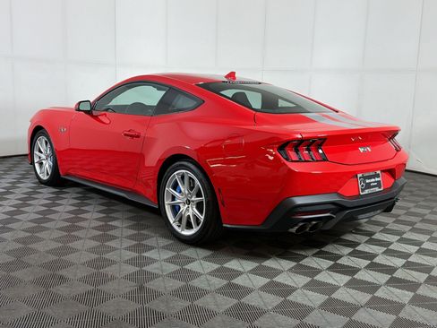 Used 2024 Ford Mustang GT Premium RWD image 3