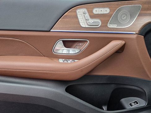 New 2026 Mercedes-Benz GLS 450 4MATIC image 13