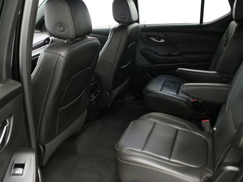 Used 2023 Chevrolet Traverse LT AWD/4WD image 27