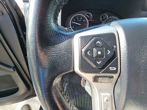 Used 2017 Toyota Tundra Limited image 18