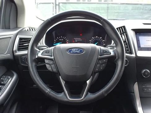 Used 2019 Ford Edge SEL FWD image 13