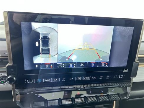 Used 2025 GMC Hummer EV 3X w/ Extreme Off-Road Package AWD/4WD image 15