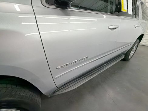 Used 2016 Chevrolet Suburban LT RWD image 33