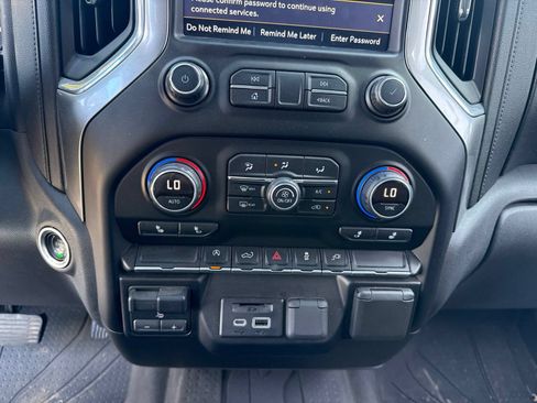 Used 2019 Chevrolet Silverado 1500 LT w/ Texas Edition RWD image 23