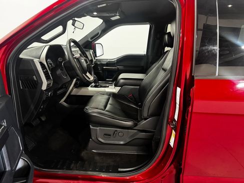 Used 2019 Ford F150 Lariat w/ Equipment Group 502A Luxury AWD/4WD image 15