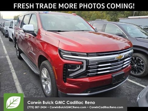 Used 2025 Chevrolet Suburban Premier image 2