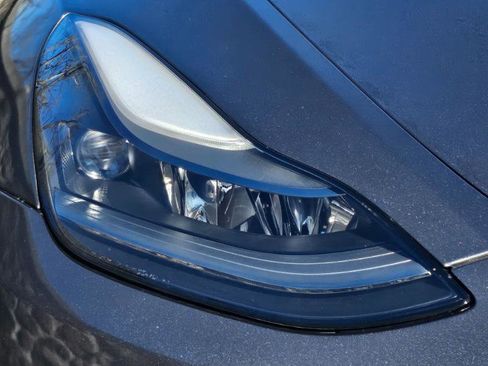 Used 2022 Tesla Model Y Performance image 21