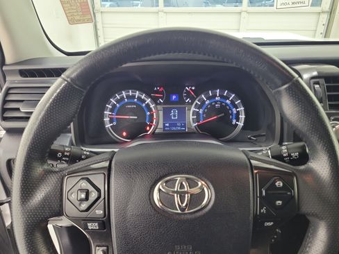 Used 2018 Toyota 4Runner TRD Pro AWD/4WD image 30