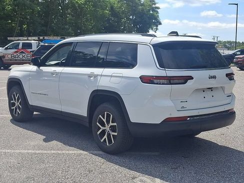 Certified 2023 Jeep Grand Cherokee L Limited w/ Trailer Tow Group (B) AWD/4WD image 4