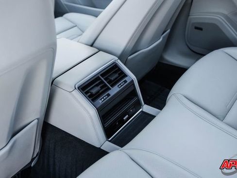 Used 2018 Porsche Panamera 4S image 68