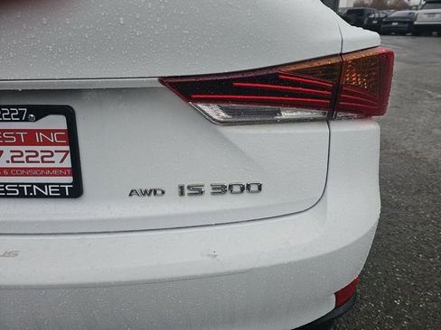Used 2019 Lexus IS 300 F Sport w/ F Sport Package image 26