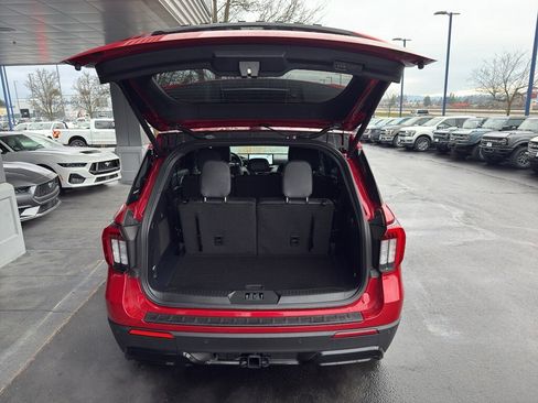 New 2026 Ford Explorer ST-Line w/ ST-Line Street Pack image 7