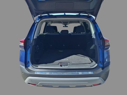 Used 2023 Nissan Rogue SV image 8
