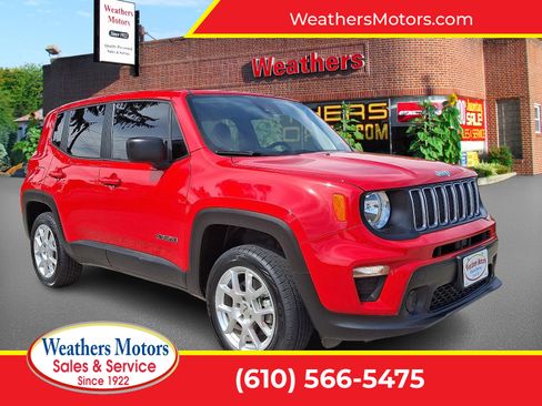 Used 2023 Jeep Renegade Latitude image 1