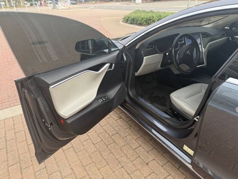 Used 2016 Tesla Model S 75 RWD image 12