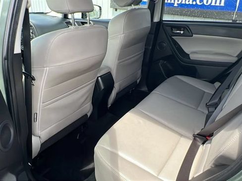 Used 2015 Subaru Forester 2.5i Touring AWD/4WD image 12