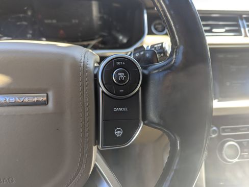 Used 2016 Land Rover Range Rover HSE image 16