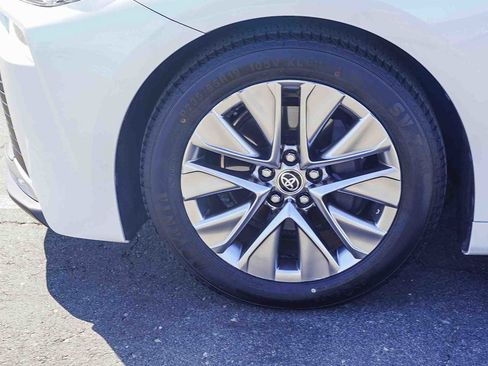 Used 2021 Toyota Mirai XLE w/ Advanced Technology Package image 9