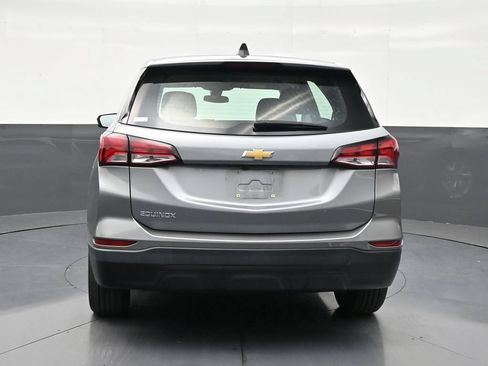 Used 2023 Chevrolet Equinox LS FWD image 4