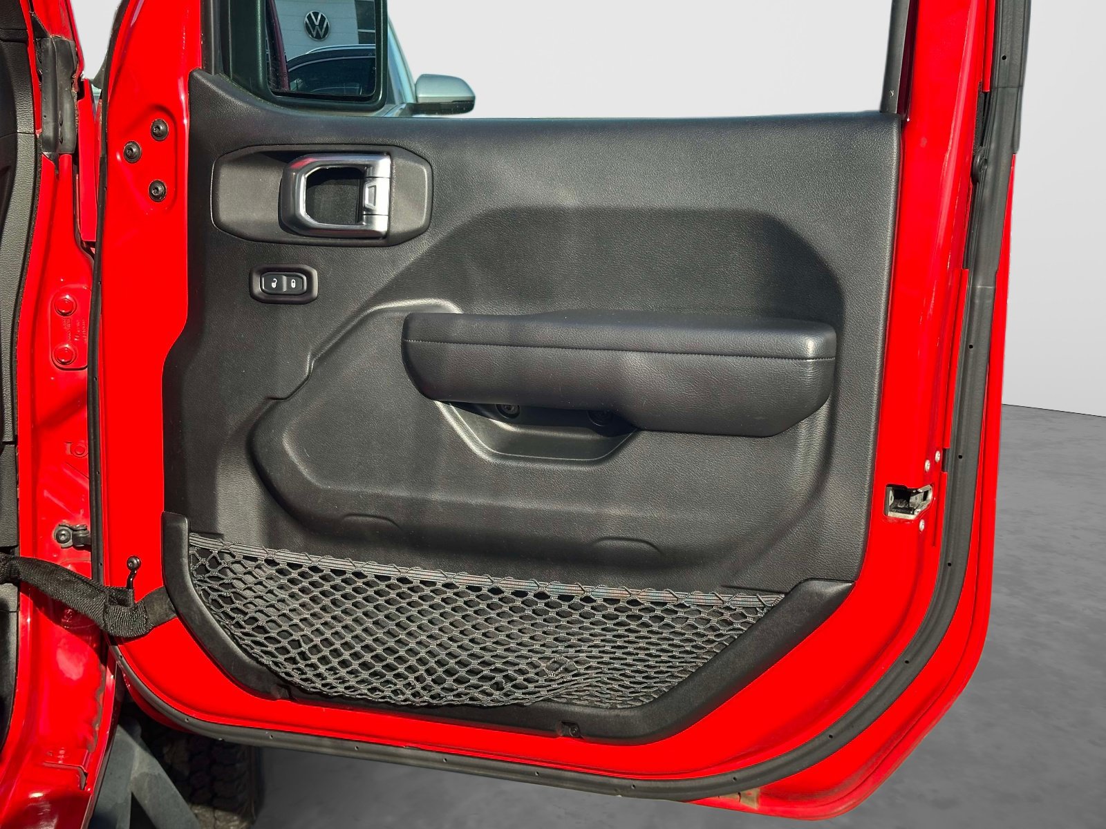 Used 2018 Jeep Wrangler Unlimited Sport S AWD/4WD image 9