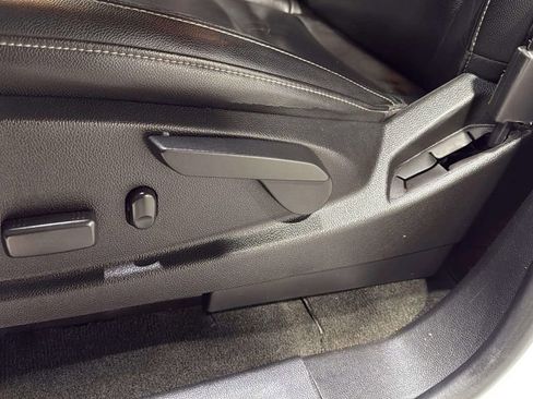Used 2017 GMC Canyon SLT w/ Driver Alert Package AWD/4WD image 24