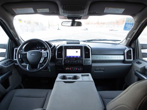 Used 2022 Ford F250 XLT w/ XLT Premium Package image 14