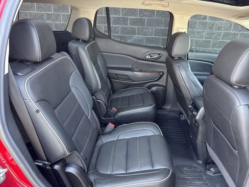 Used 2022 GMC Acadia Denali w/ Denali Ultimate Package AWD/4WD image 48