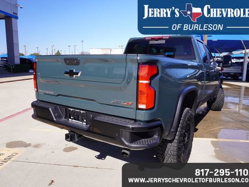 Used 2026 Chevrolet Silverado 2500 ZR2 image 5