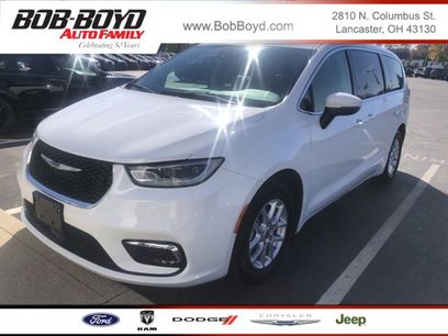 Used 2023 Chrysler Pacifica Touring-L