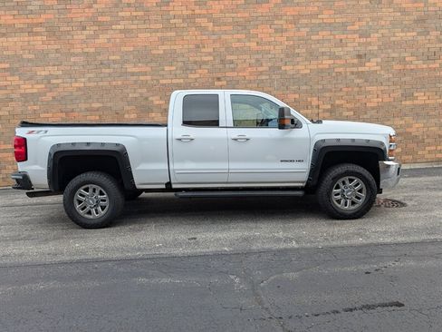 Used 2016 Chevrolet Silverado 2500 LT w/ LT Convenience Package AWD/4WD image 5