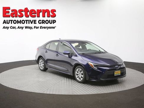Used 2023 Toyota Corolla LE w/ Carpet Mat Package (TMS) FWD image 44