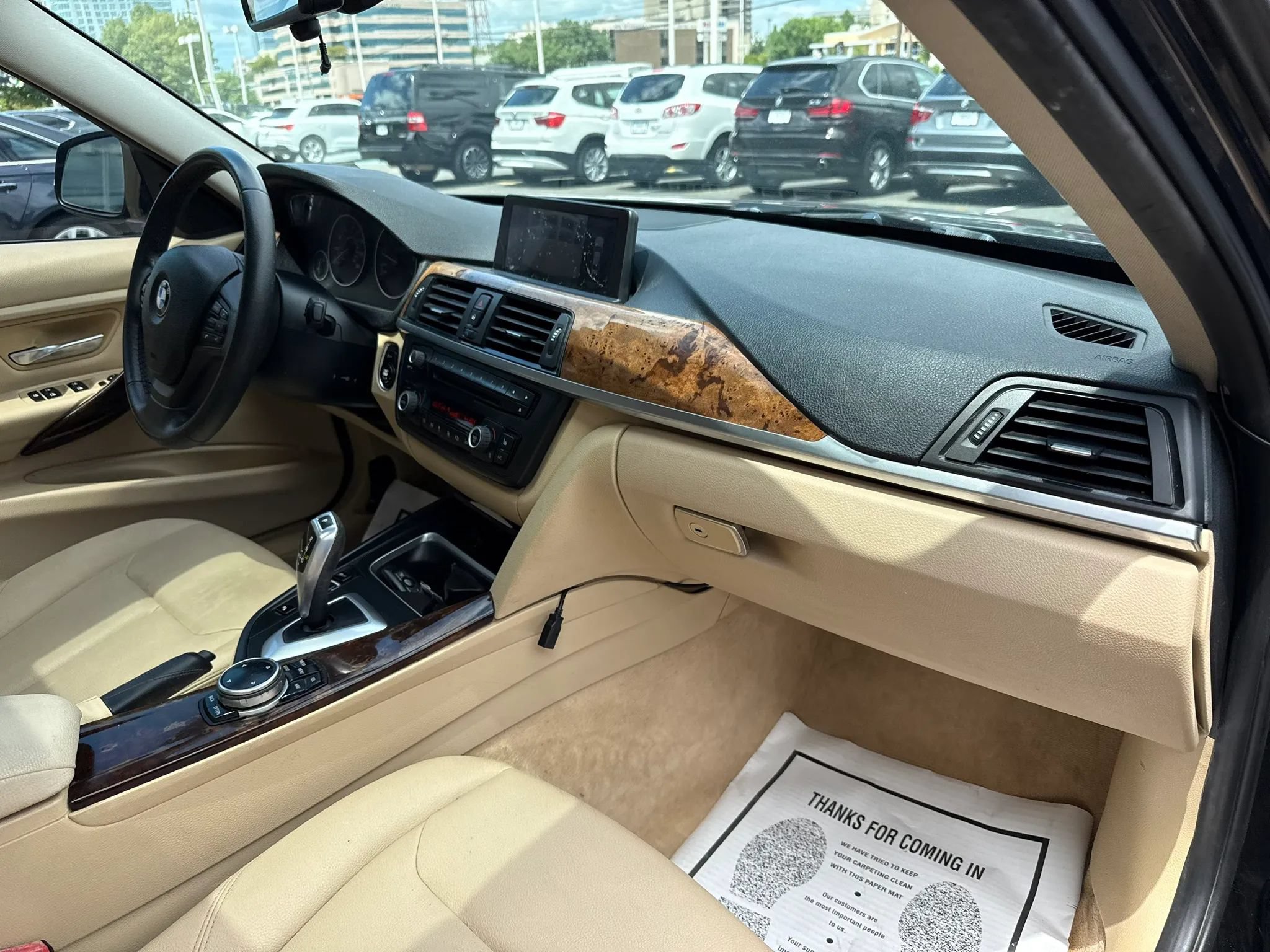 Used 2014 BMW 320i xDrive Sedan AWD/4WD image 39