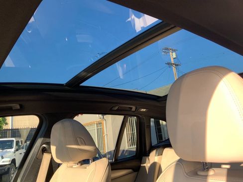 Used 2022 BMW X3 sDrive30i w/ M Sport Package 2 RWD image 16