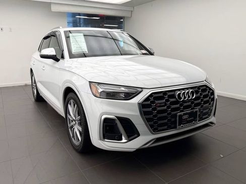 Used 2023 Audi SQ5 Premium Plus w/ Premium Plus Package AWD/4WD image 3